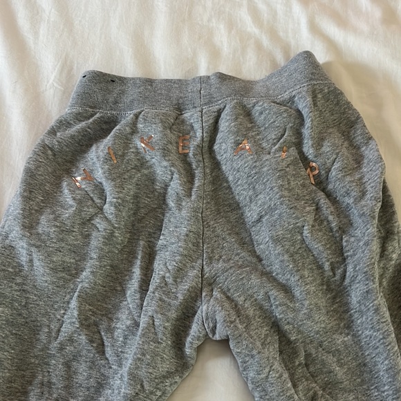 Nike sweats with good details - Picture 2 of 2
